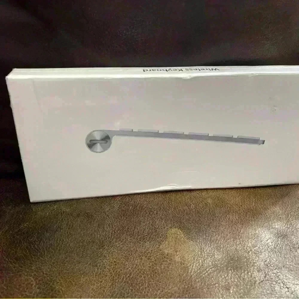 Wireless Silver Keyboard